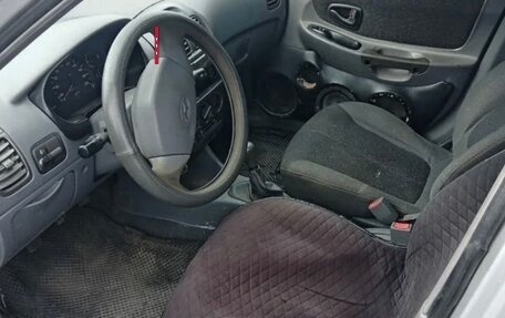 Hyundai Accent II, 2002 год, 210 000 рублей, 10 фотография