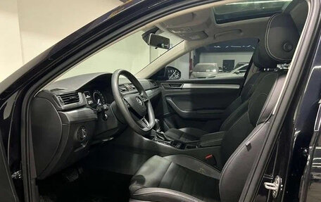 Skoda Superb III рестайлинг, 2022 год, 1 640 000 рублей, 8 фотография