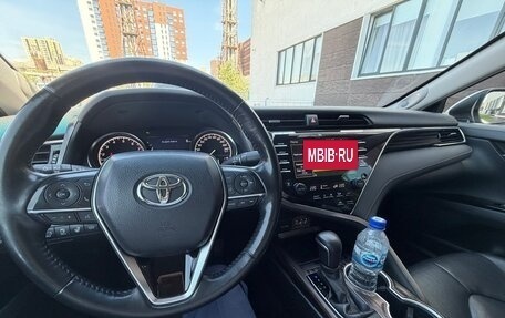 Toyota Camry, 2019 год, 2 880 000 рублей, 9 фотография