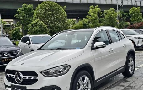 Mercedes-Benz GLA, 2022 год, 2 827 000 рублей, 1 фотография
