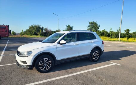 Volkswagen Tiguan II, 2018 год, 2 150 000 рублей, 1 фотография