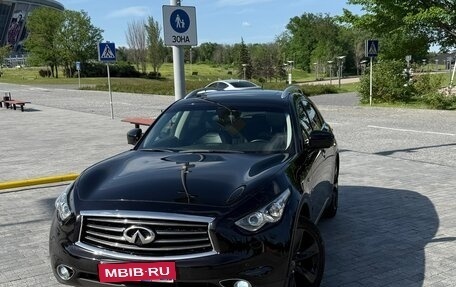 Infiniti QX70, 2014 год, 3 100 000 рублей, 1 фотография