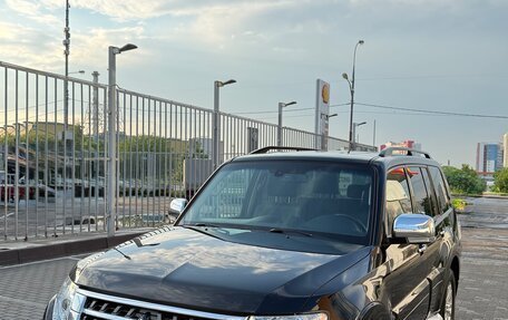 Mitsubishi Pajero IV, 2018 год, 4 800 000 рублей, 2 фотография