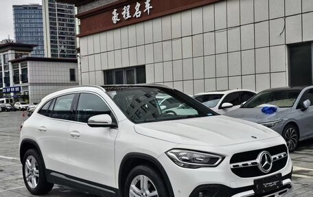 Mercedes-Benz GLA, 2022 год, 2 827 000 рублей, 3 фотография