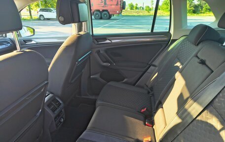 Volkswagen Tiguan II, 2018 год, 2 150 000 рублей, 9 фотография