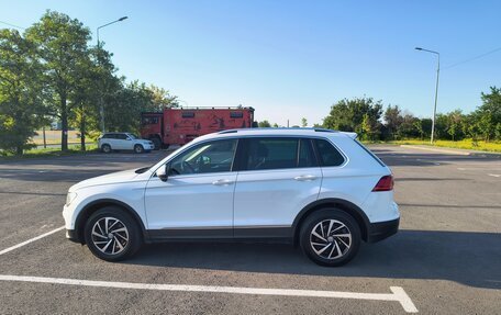 Volkswagen Tiguan II, 2018 год, 2 150 000 рублей, 8 фотография