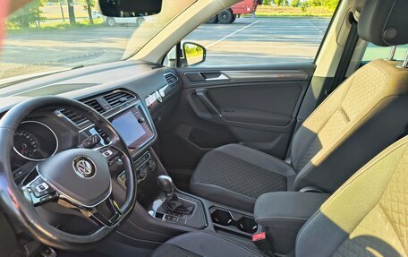 Volkswagen Tiguan II, 2018 год, 2 150 000 рублей, 10 фотография