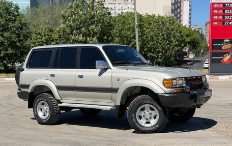 Toyota Land Cruiser 80 рестайлинг, 1996 год, 2 000 000 рублей, 3 фотография