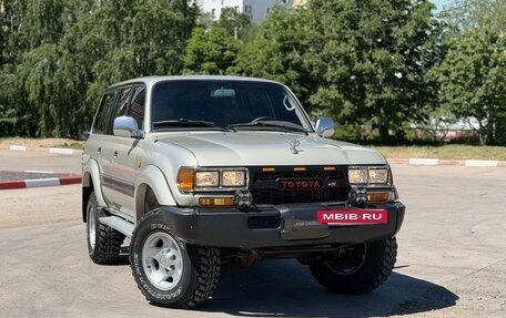 Toyota Land Cruiser 80 рестайлинг, 1996 год, 2 000 000 рублей, 2 фотография