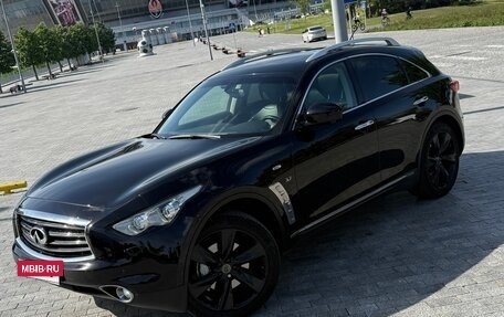 Infiniti QX70, 2014 год, 3 100 000 рублей, 2 фотография