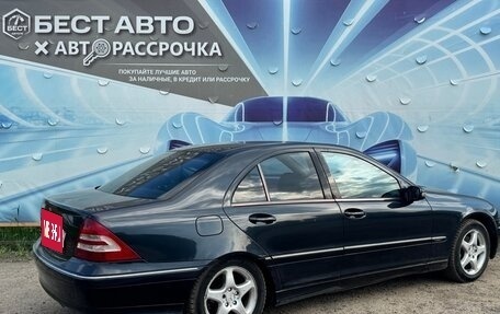Mercedes-Benz C-Класс, 2004 год, 380 000 рублей, 4 фотография