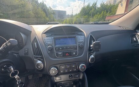 Hyundai ix35 I рестайлинг, 2015 год, 1 400 000 рублей, 18 фотография