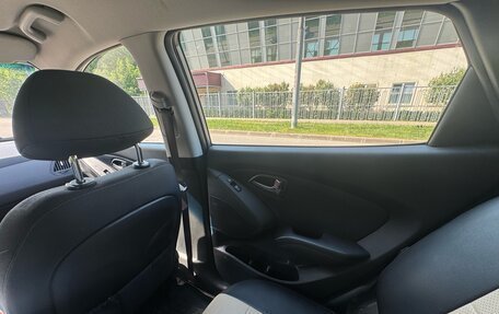Hyundai ix35 I рестайлинг, 2015 год, 1 400 000 рублей, 21 фотография