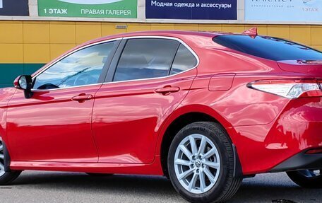 Toyota Camry, 2022 год, 3 500 000 рублей, 2 фотография