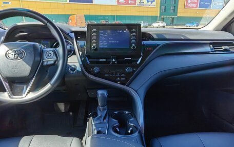 Toyota Camry, 2022 год, 3 500 000 рублей, 8 фотография