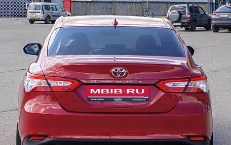 Toyota Camry, 2022 год, 3 500 000 рублей, 4 фотография