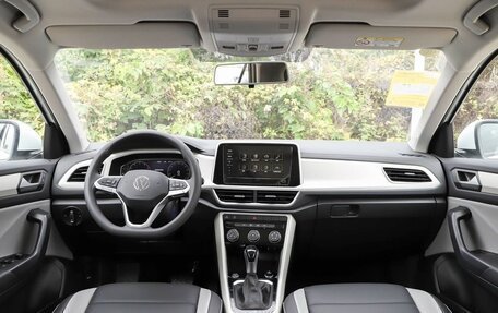 Volkswagen T-Roc I, 2026 год, 2 250 000 рублей, 11 фотография