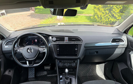 Volkswagen Tiguan II, 2018 год, 2 470 000 рублей, 6 фотография