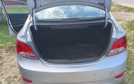Hyundai Solaris II рестайлинг, 2013 год, 720 000 рублей, 3 фотография