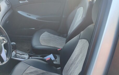 Hyundai Solaris II рестайлинг, 2013 год, 720 000 рублей, 9 фотография
