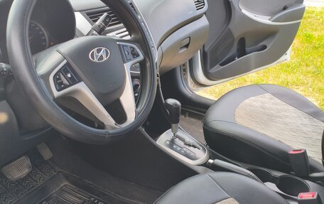 Hyundai Solaris II рестайлинг, 2013 год, 720 000 рублей, 10 фотография