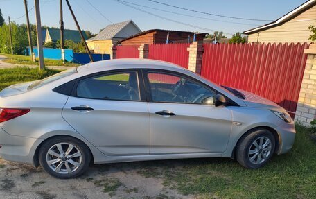 Hyundai Solaris II рестайлинг, 2013 год, 720 000 рублей, 21 фотография