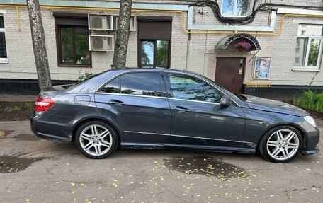 Mercedes-Benz E-Класс, 2010 год, 1 600 000 рублей, 1 фотография