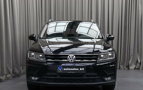 Volkswagen Tiguan II, 2019 год, 2 849 000 рублей, 2 фотография