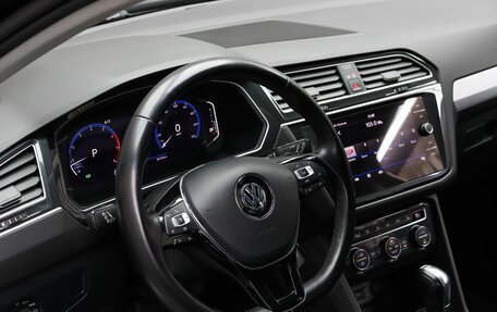 Volkswagen Tiguan II, 2019 год, 2 849 000 рублей, 9 фотография