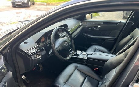 Mercedes-Benz E-Класс, 2010 год, 1 600 000 рублей, 5 фотография