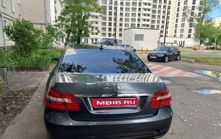 Mercedes-Benz E-Класс, 2010 год, 1 600 000 рублей, 6 фотография
