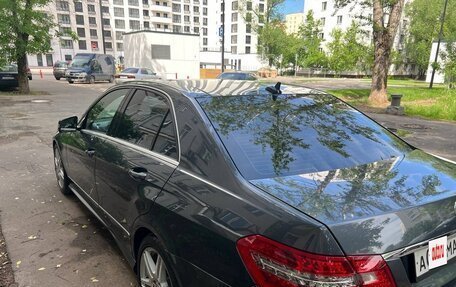 Mercedes-Benz E-Класс, 2010 год, 1 600 000 рублей, 8 фотография