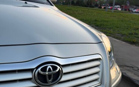 Toyota Avensis III рестайлинг, 2003 год, 530 000 рублей, 12 фотография