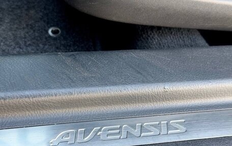 Toyota Avensis III рестайлинг, 2003 год, 530 000 рублей, 30 фотография