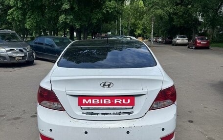 Hyundai Solaris II рестайлинг, 2013 год, 370 000 рублей, 4 фотография