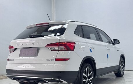 Skoda Kamiq I, 2023 год, 1 700 000 рублей, 6 фотография