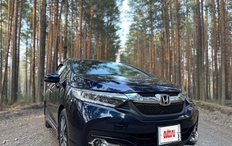 Honda Shuttle II, 2017 год, 1 300 000 рублей, 24 фотография