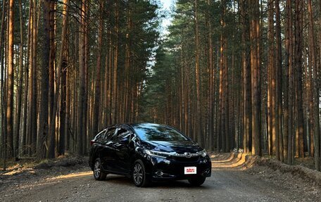 Honda Shuttle II, 2017 год, 1 300 000 рублей, 27 фотография