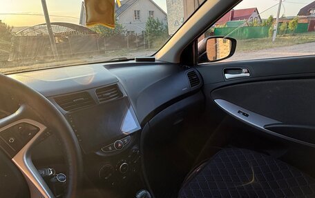 Hyundai Solaris II рестайлинг, 2013 год, 790 000 рублей, 8 фотография