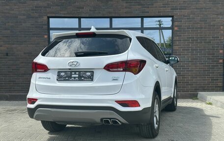 Hyundai Santa Fe III рестайлинг, 2017 год, 1 990 000 рублей, 4 фотография