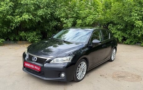 Lexus CT I рестайлинг, 2011 год, 1 599 999 рублей, 1 фотография
