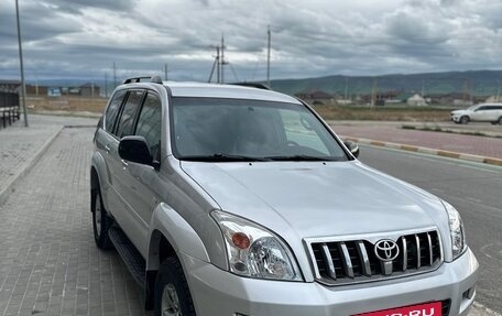 Toyota Land Cruiser Prado 120 рестайлинг, 2003 год, 1 300 000 рублей, 6 фотография