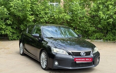 Lexus CT I рестайлинг, 2011 год, 1 599 999 рублей, 2 фотография