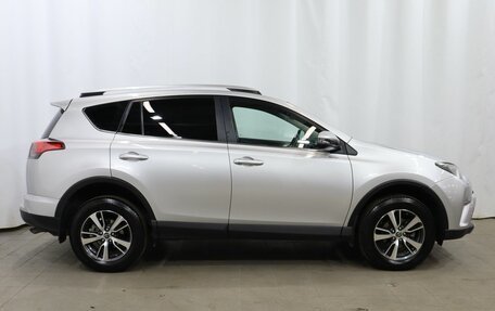 Toyota RAV4, 2019 год, 2 699 000 рублей, 7 фотография