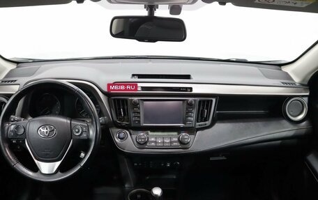 Toyota RAV4, 2019 год, 2 699 000 рублей, 13 фотография