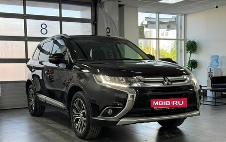 Mitsubishi Outlander III рестайлинг 3, 2018 год, 2 250 000 рублей, 5 фотография