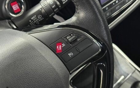 Mitsubishi Outlander III рестайлинг 3, 2018 год, 2 250 000 рублей, 12 фотография