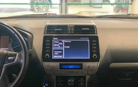 Toyota Land Cruiser Prado 150 рестайлинг 2, 2021 год, 6 980 500 рублей, 11 фотография