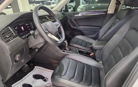 Volkswagen Tiguan II, 2023 год, 2 980 000 рублей, 2 фотография
