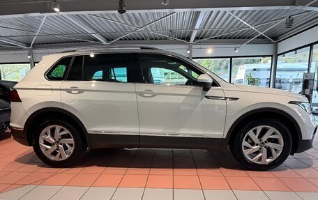 Volkswagen Tiguan II, 2023 год, 2 980 000 рублей, 13 фотография
